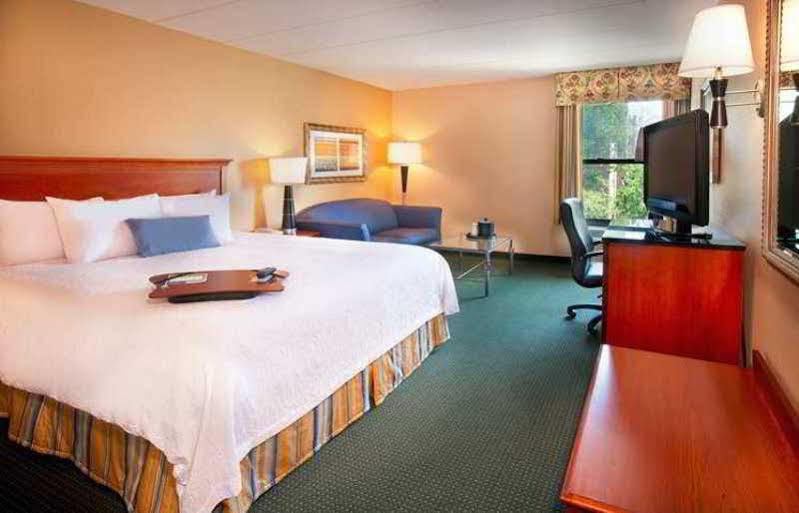Hampton Inn Александрія Екстер'єр фото